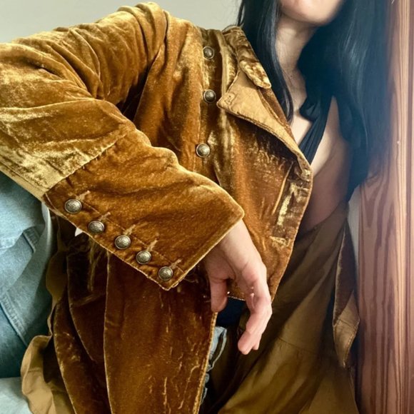 Free People Vintage-Inspired Faye Velvet Jacket - Picture 3 of 10